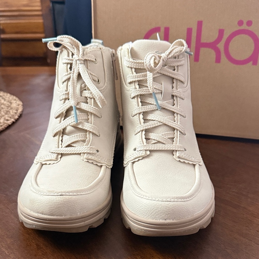 Ryka Belfast Cream Lace Up Women's Boots